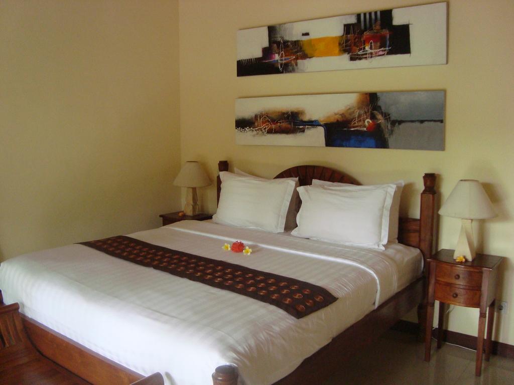 Bali Emerald Villa *